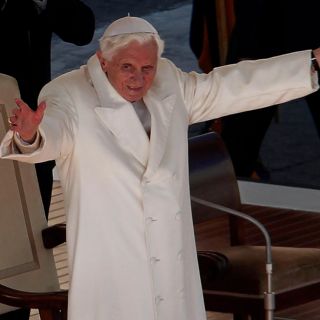 Fiscales archivan investigación contra Benedicto XVI por complicidad en abusos