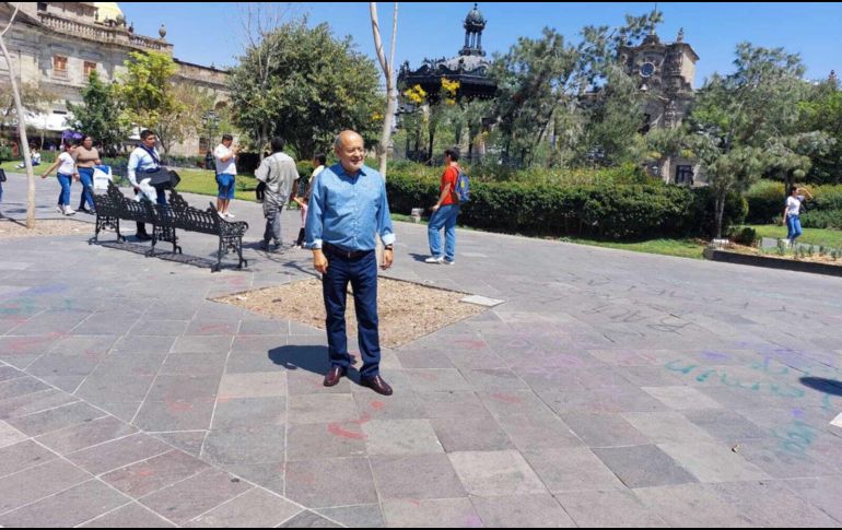 Alejandro Arroyo Ríos, realiza una serie de conferencias de promoción de sus libros, que son acompañadas por una sesión musical. CORTESÍA