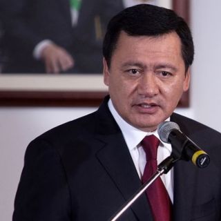 Osorio Chong sale de la bancada del PRI en el Senado; podría pasar a MC