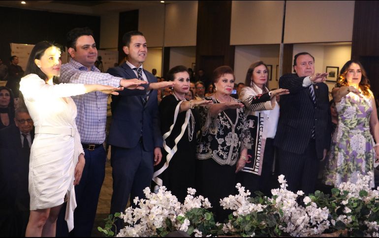 Enrique Michel Velasco, empresario director general de la empresa Mazapán de la Rosa, y sus hijos, rindieron protesta como integrantes de la Fundación Jaime Enrique Michel Velasco. EL INFORMADOR/ ARTURO NAVARRO