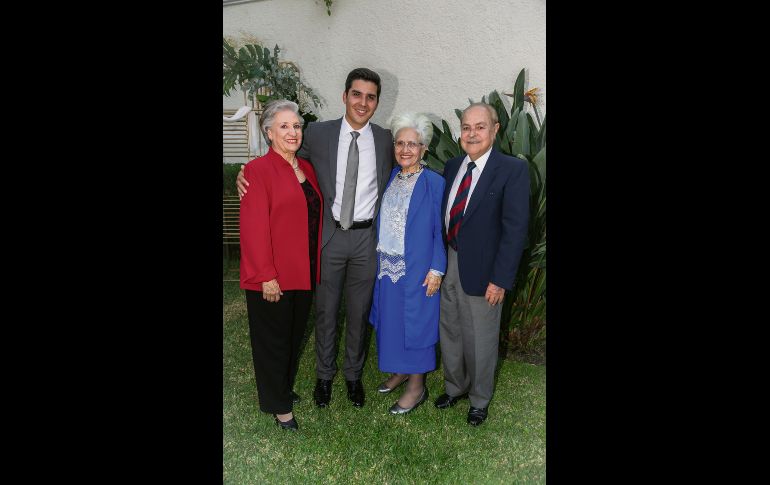 Carmen Álvarez del Castillo, Rodrigo García de la Vega, Georgina de la Vega de García y Ricardo García. GENTE BIEN JALISCO/Jorge Soltero
