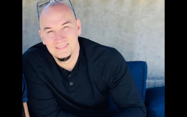 Mejor conocido como JV, Vandergrift era un reconocido locutor de radio de San Francisco. ESPECIAL