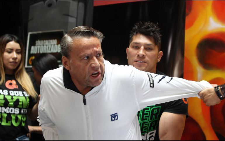 El hijo de Adame cree que es una incongruencia que su padre encabece una marcha del orgullo. EFE/ ARCHIVO