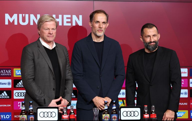 Oliver Khan (izquierda), Thomas Tuchel (centro) y Hasan Salihamidzic (derecha) en rueda de prensa. EFE /A. Szilagyi