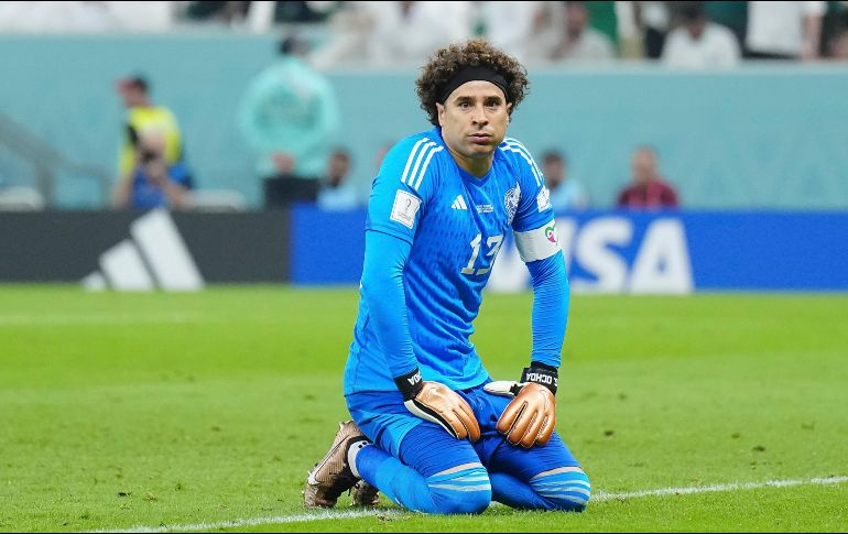 Oswaldo Sánchez aseguró que Guillermo Ochoa ya no tiene edad para proteger el arco tricolor. ESPECIAL