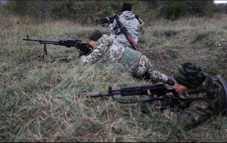 Detallan que la explosión dejó un cráter de unos 15 metros de diámetro y cinco metros de profundidad. AP/ARCHIVO