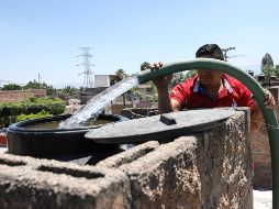 En la colonia Parques de Santa María en Tlaquepaque han tenido que pedir pipas por la falta de agua desde hace tres semanas. EL INFORMADOR/ CARLOS ZEPEDA