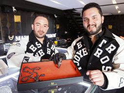 Jorge Barbosa (izq.) y César Villegas (der.) han continuado con el legado familiar en Maestros Joyeros. EL INFORMADOR/A. Camacho