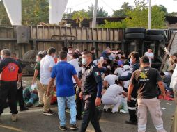 El 9 de diciembre de 2021 un camión de carga que trasladaba a 160 emigrantes irregulares chocó con un puente peatonal en una carretera de Chiapas, dejando 56 muertos. AFP / ARCHIVO
