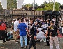 El 9 de diciembre de 2021 un camión de carga que trasladaba a 160 emigrantes irregulares chocó con un puente peatonal en una carretera de Chiapas, dejando 56 muertos. AFP / ARCHIVO