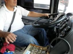 Señalan que el conductor del transporte colectivo no debe ser distraído porque es responsable de otras vidas y debe acatar en todo momento el reglamento interno de la ruta, línea o sus derivadas. EL INFORMADOR / ARCHIVO