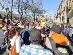 Hasta las 10:00 horas, ningún diputado local ha dialogado con los colectivos. EL INFORMADOR/E. Gómez