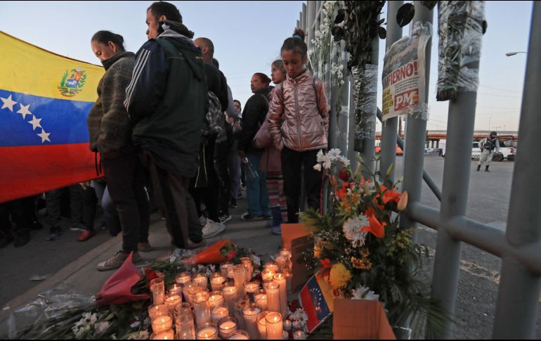 Denuncian que las autoridades buscan hacer creer que los migrantes fallecidos estaban en un albergue cuando en realidad estaban presos. EFE/L. Torres