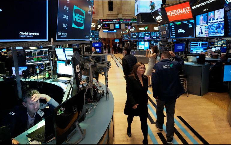 Una vez más, varios bancos regionales estadounidenses se situaron en el punto de mira de los inversores por el temor a un contagio tras la intervención y posterior venta del First Republic Bank, que el lunes fue absorbido por el gigante financiero JPMorgan Chase. AP / ARCHIVO