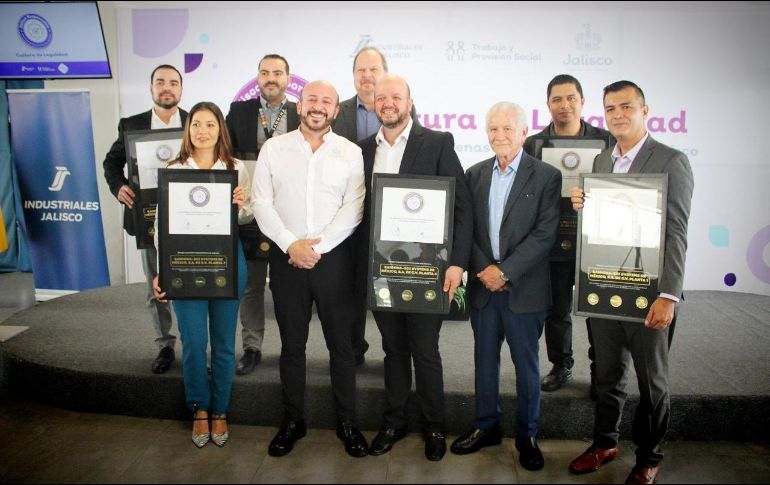 El Gobierno del Estado entregó el Distintivo Jalisco Responsable de Buenas Prácticas Laborales a 70 empresas. ESPECIAL