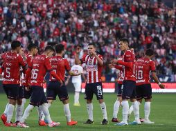 Pauno busca que sus jugadores no sean considerados en el Tri estos partidos, aunque también señaló que él apoya cualquier llamado, al ser un orgullo representar al Tricolor. ESPECIAL / Chivas