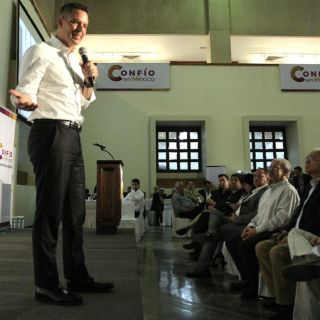 Promete Alejandro Murat trabajar en seguridad, educación y salud