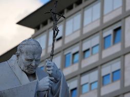 Vista de los exteriores del hospital en donde se encuentra internado el Papa Francisco. AP/A. Medichini