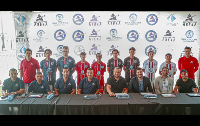 Presentan academia de fútbol Sports Arena