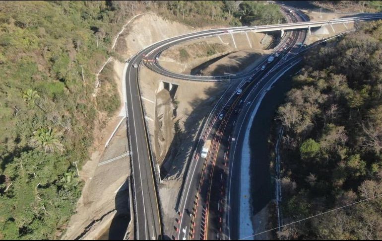 El Director de Turismo y Desarrollo Económico del municipio, Christian Salvador Preciado Cazeres, afirmó que ya se presentan beneficios en los turistas al utilizar el nuevo tramo, pues precisa que hay una ahorro de tiempo. CORTESÍA