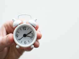 El cambio de horario confundió a los mexicanos. Foto de Lukas Blazek en Unsplash