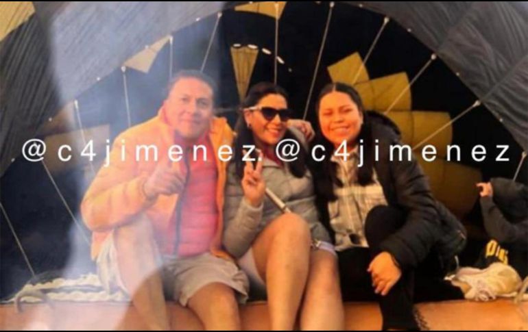 Ésta habría sido la última foto que se tomaron antes de abordar el globo. Twitter/@c4jimenez