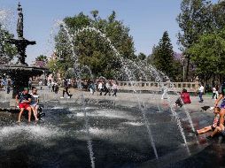 ¡Toma precauciones ante la ola de calor! Prevén temperaturas máximas de 45 grados. SUN/ARCHIVO