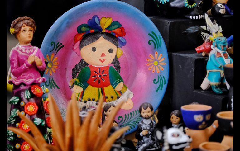 Todas los tapatíos y tapatías que no saldrán de la ciudad podrán disfrutar de la exhibición de la feria de artesanías más grande de Jalisco, donde podrán admirar y comprar piezas únicas de alfarería, arte indígena, fibra animal, fibra vegetal, lapidaria, madera, entre otras. CORTESÍA