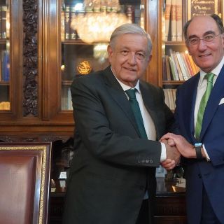 Gobierno de México compra 13 plantas a Iberdrola; destacan nacionalización