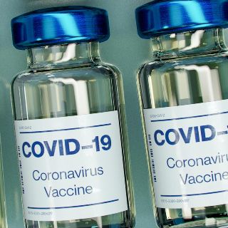 La polución del aire reduce la eficacia de las vacunas anticovid: estudio