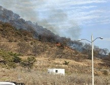 Para contener el incendio se utilizaron las aeronaves Zeus de la Policía de Guadalajara, Halcón y Tláloc, de Bomberos de Zapopan. ESPECIAL