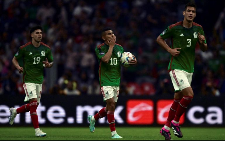 La FIFA ya dio a conocer el ranking de futbol con Argentina a la cabeza; México no aparece cerca del Top-10. AFP / ARCHIVO