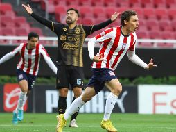 Alejandro Organista marcó doblete en la victoria que afianza a los tapatíos en el segundo lugar de la clasificación. IMAGO/J. Núñez