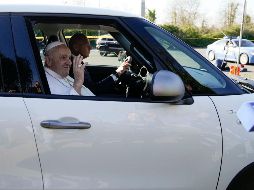 Francisco salió del hospital Gemelli tras permanecer ingresado tres días por una bronquitis. AP/G. Borgia