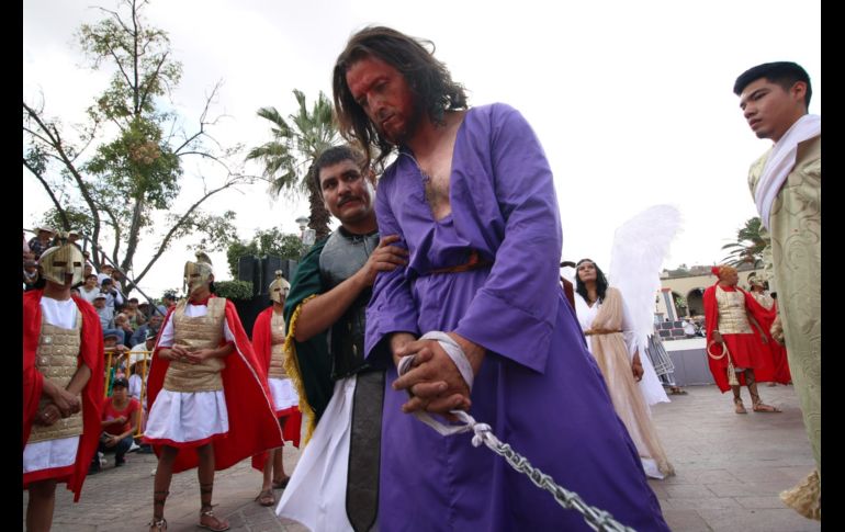 El Viernes Santo conmemora la Pasión y Muerte de Jesús en la cruz, en cuestión teológica es la intersección por la salvación universal. EL INFORMADOR / C. Zepeda