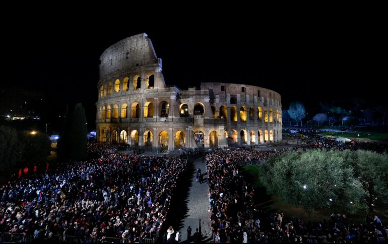 En la procesión de este año acudieron unas 20 mil personas. EFE/F. Frustaci