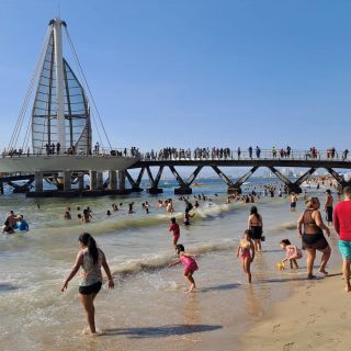 Así luce la playa de Vallarta en plena Semana Santa (FOTOS)
