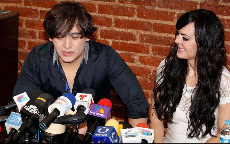 De inmediato, figuras de la farándula expresaron sus condolencias a Maribel Guardia ante el repentino deceso de Julián. SUN/ARCHIVO