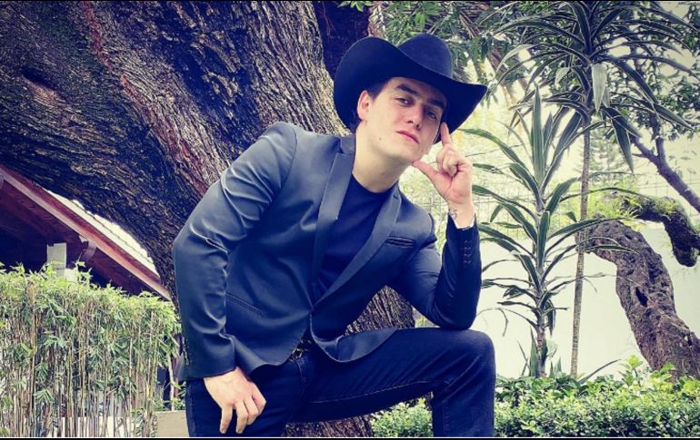 Las palabras de la chica han levantado nuevas especulaciones sobre la muerte del hijo de Joan Sebastian, sobre todo, ha comenzado a cobrar fuerza aquellas que indican que se encontraría bajo una profunda depresión. INSTAGRAM / julian_f.f