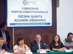 La Comisión de Puntos Constitucionales presidida por el diputado Juan Ramiro Robledo se declara en sesión permanente y pospone la cita para la discusión del tema del Tribunal Electoral. EL UNIVERSAL