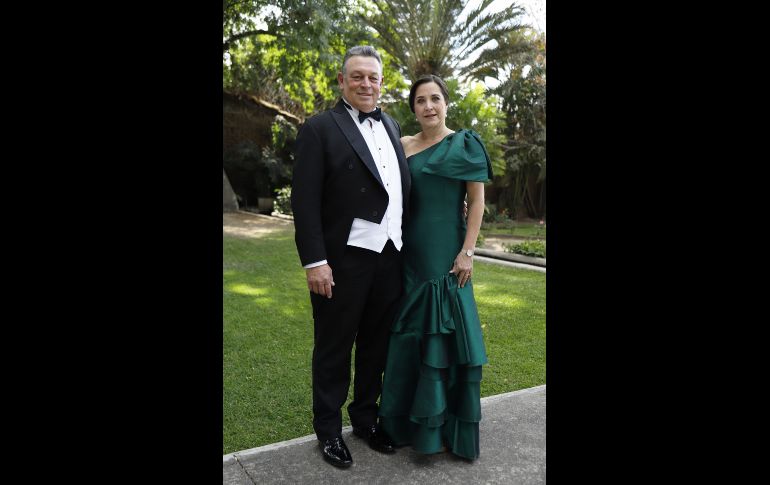 Sergio Salinas y Mayra Escutia. GENTE BIEN JALISCO/Claudio Jimeno.