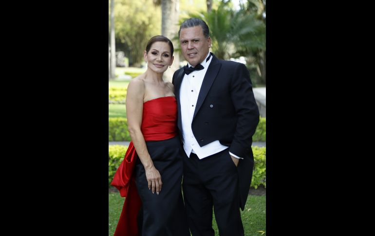 Raquel Mendoza e Ismael Magaña. GENTE BIEN JALISCO/Claudio Jimeno.
