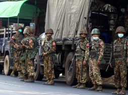 Aumentan las víctimas mortales debido al ataque del Ejército birmano en contra de la oposición al régimen militar golpista que gobierna el país. AP
