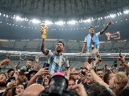 Roger Federer fue el encargado de hablar sobre Leo. EFE