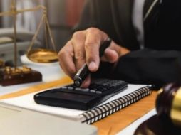 Las empresas que no cumplan con esta obligación también son multadas. ESPECIAL