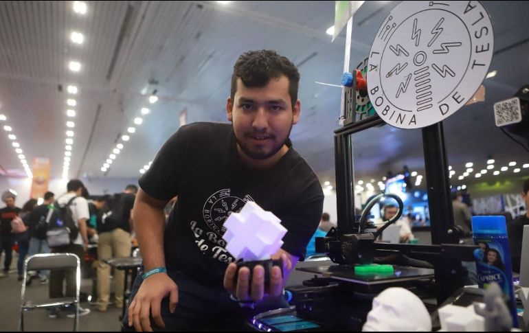 Hugo Canchola Razo, fundador de la empresa La Bobina de Tesla, acude a Talent Land a intercambiar conocimientos. EL INFORMADOR/ CARLOS ZEPEDA