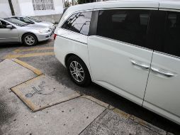 Los inmovilizadores se colocarán a autos estacionados en lugares prohibidos en Guadalajara. EL INFORMADOR/ ARCHIVO
