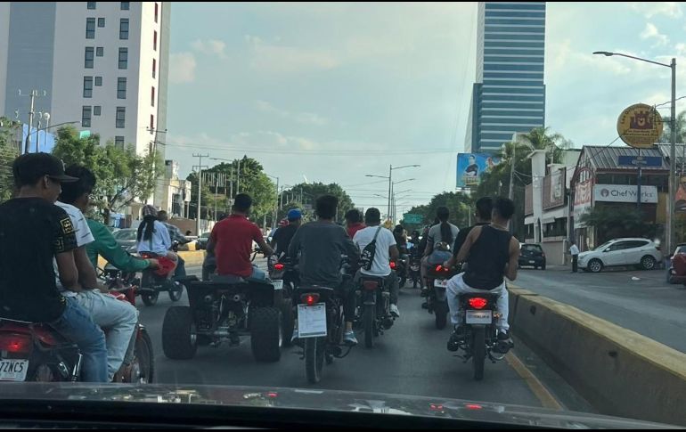 Los motoclistas circularon por avenidas de la ciudad y la mayoría sin equipo de seguridad. ESPECIAL