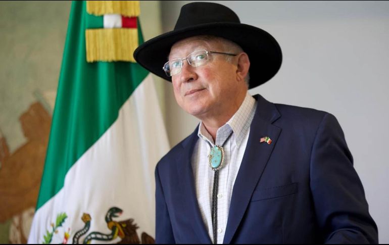 Ken Salazar llegó a Palacio Nacional cerca de las 11:00 de la mañana. SUN/G. Espinosa