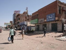 Más de 180 civiles han muerto y más de mil 800 han resultado heridos durante los tres días de combates en Sudán. AP/M. Ali